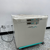 Heraeus HERAcell 150 CO2 Incubator image 1